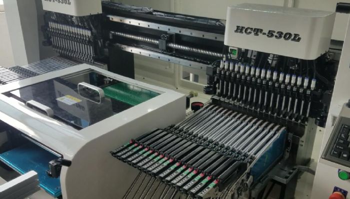 顯示屏實(shí)際貼裝視頻、顯示屏貼片機(jī)、顯示屏貼片